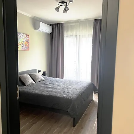 Апартаменти Gohome Plovdiv-apartments And *